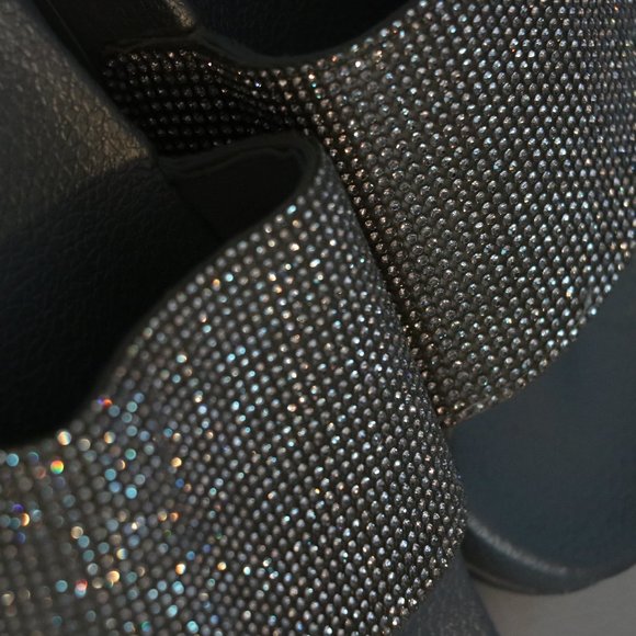 NEW GND Rhinestone Grey Silver Flip Flop Sandals 8 - Picture 4 of 8